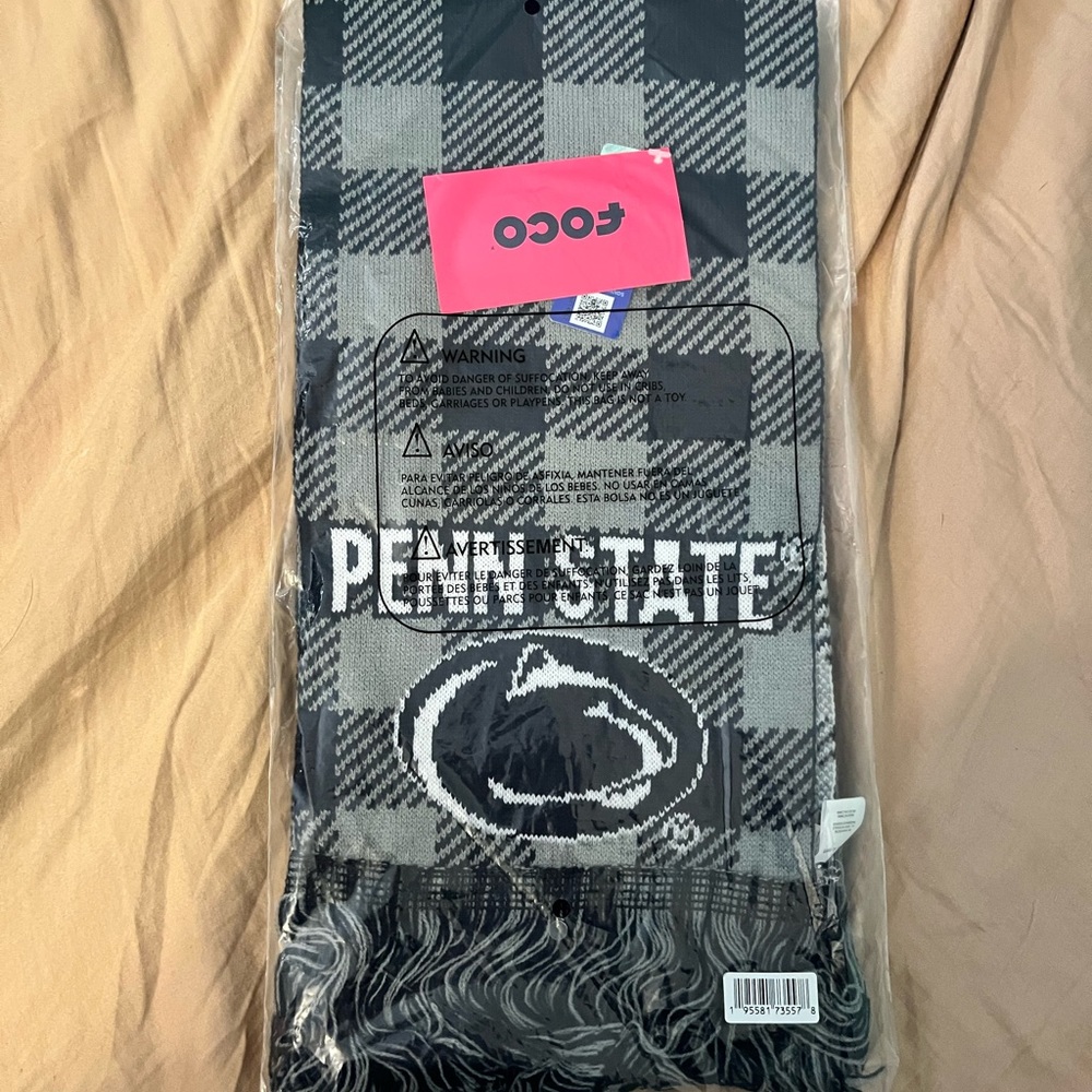 Brand new Penn State Scarf!